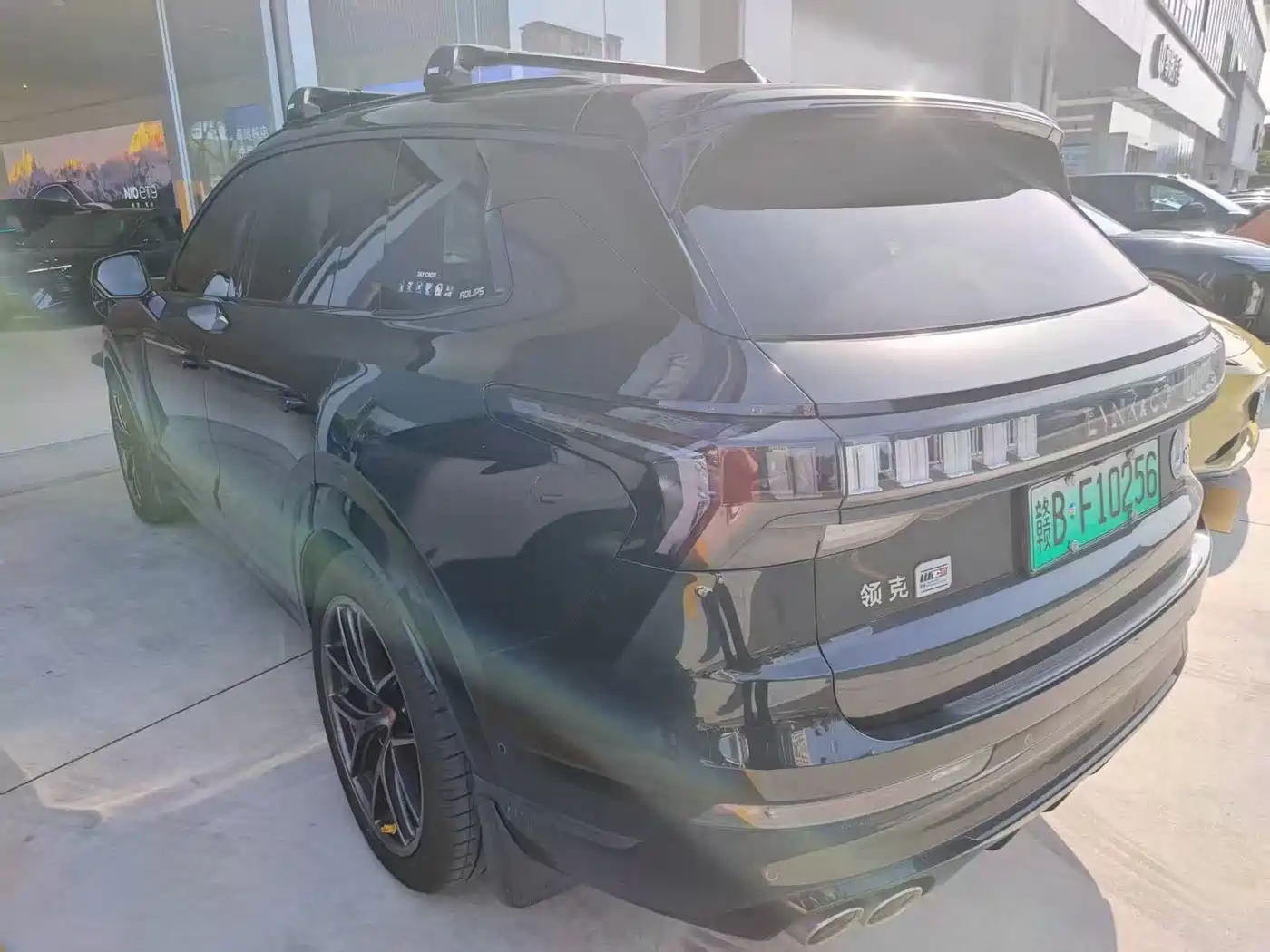 Lynk & Co 09 EM-P 2021 2.0T PHEV Halo 6-seater фото 4