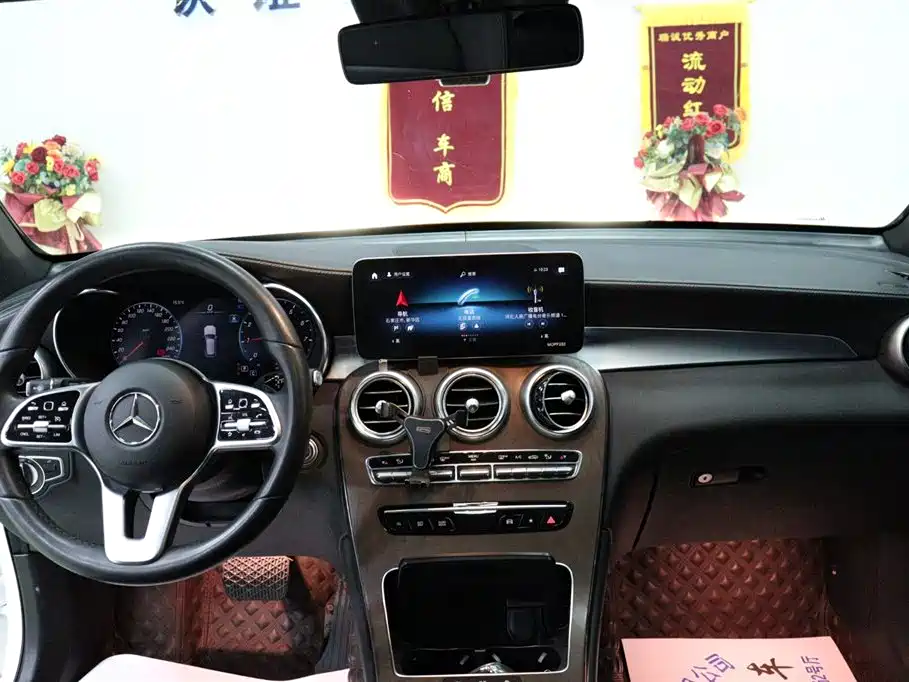 Mercedes-Benz GLC 2020 Facelift GLC 300 L 4MATIC Dynamic фото 11