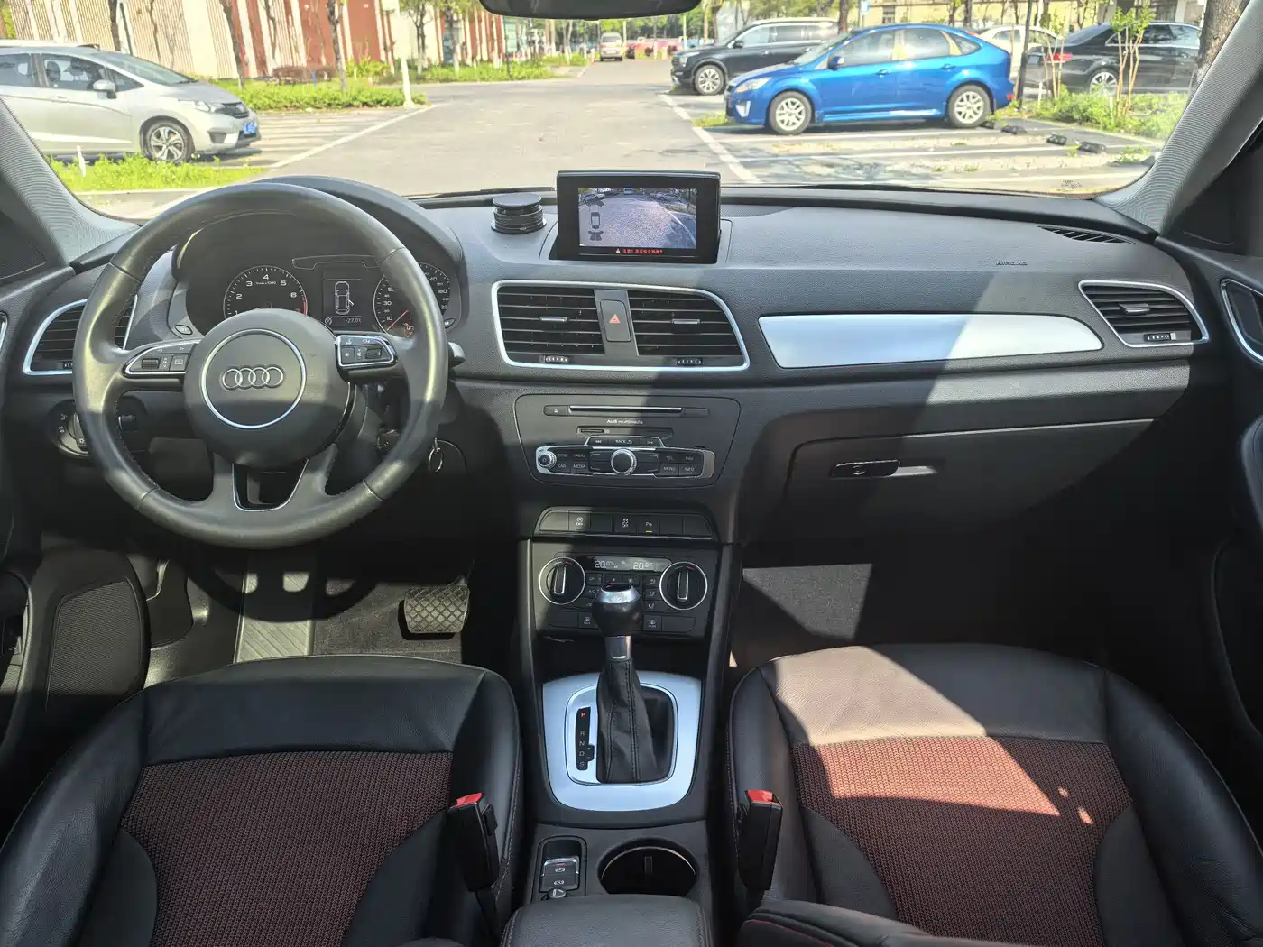 Audi Q3 2018 30th Anniversary Edition 35 TFSI Sport фото 8