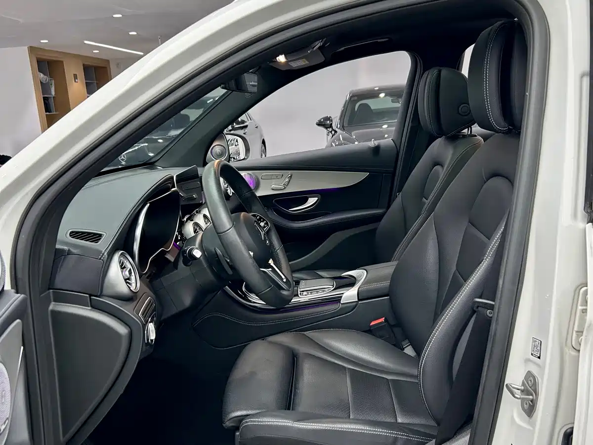 Mercedes-Benz GLC 2021 GLC 260 L 4MATIC Sporty фото 7