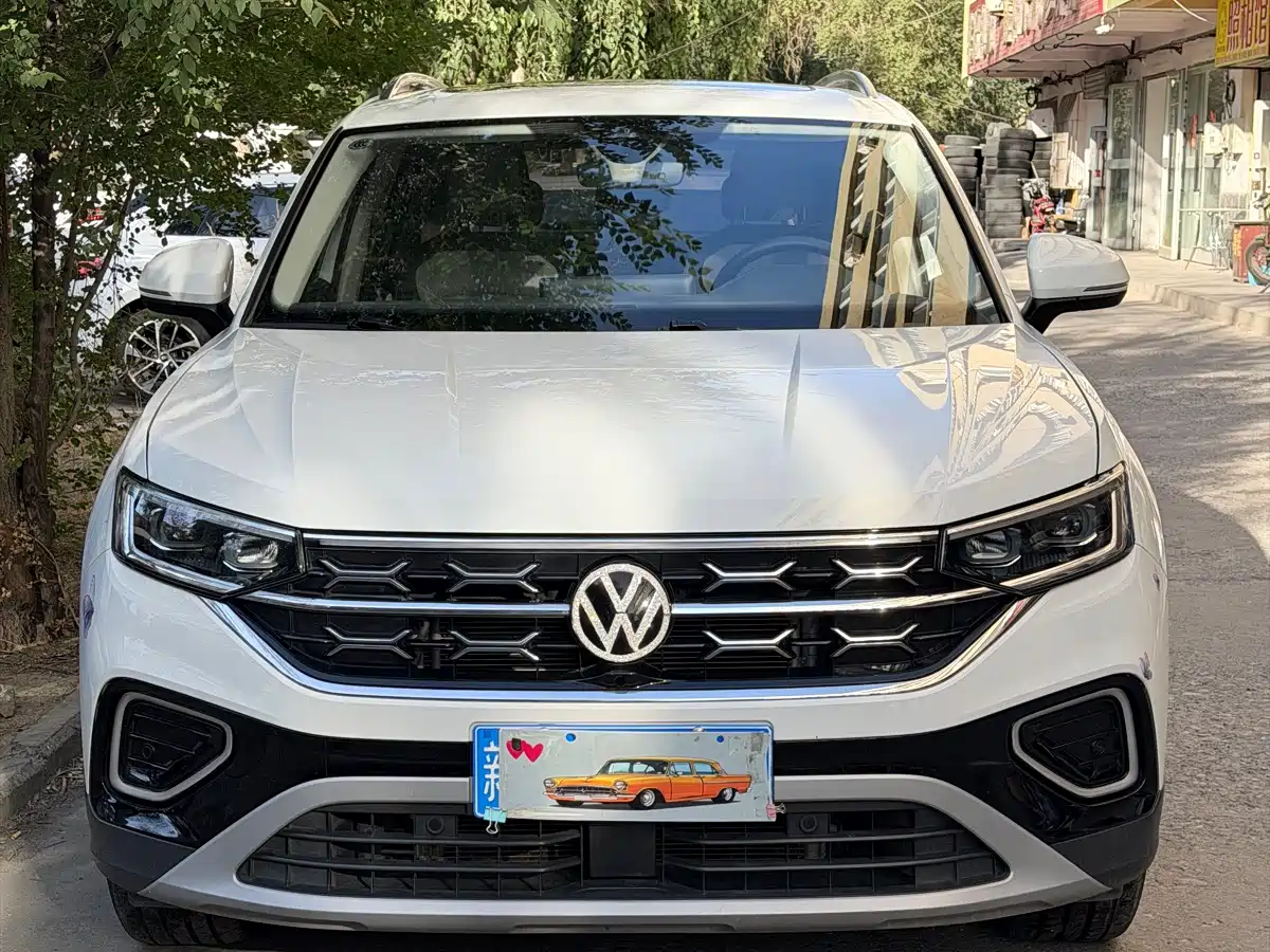 صورة 2 - Volkswagen Tayron