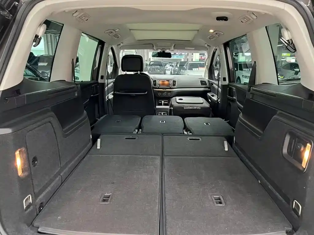 Volkswagen Sharan 2018 2016 380TSI Comfort 7-seater