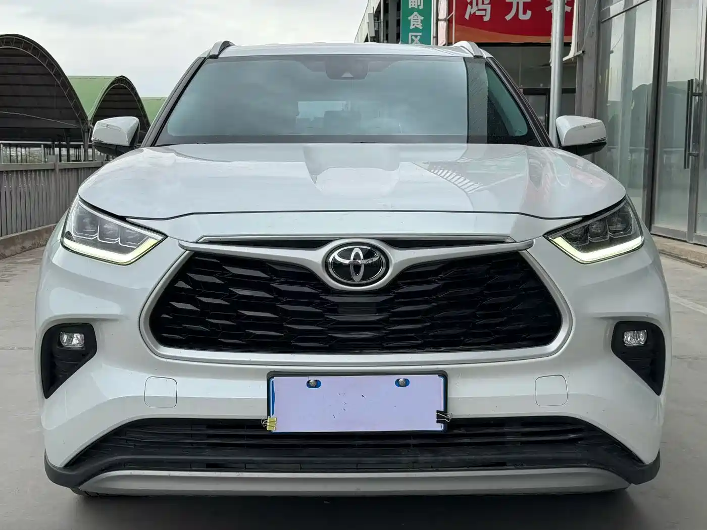 TOYOTA HIGHLANDER