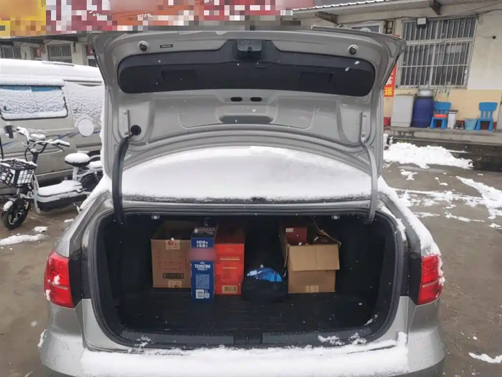Volkswagen Sagitar 2018 1.6L Automatic Comfort фото 9