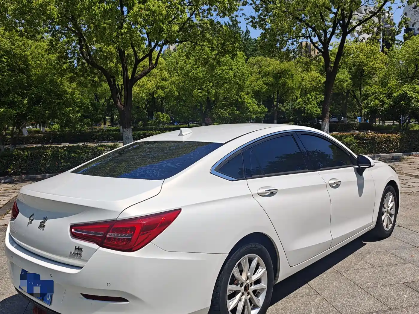 Hongqi H5 2019 30TD Style Edition фото 4