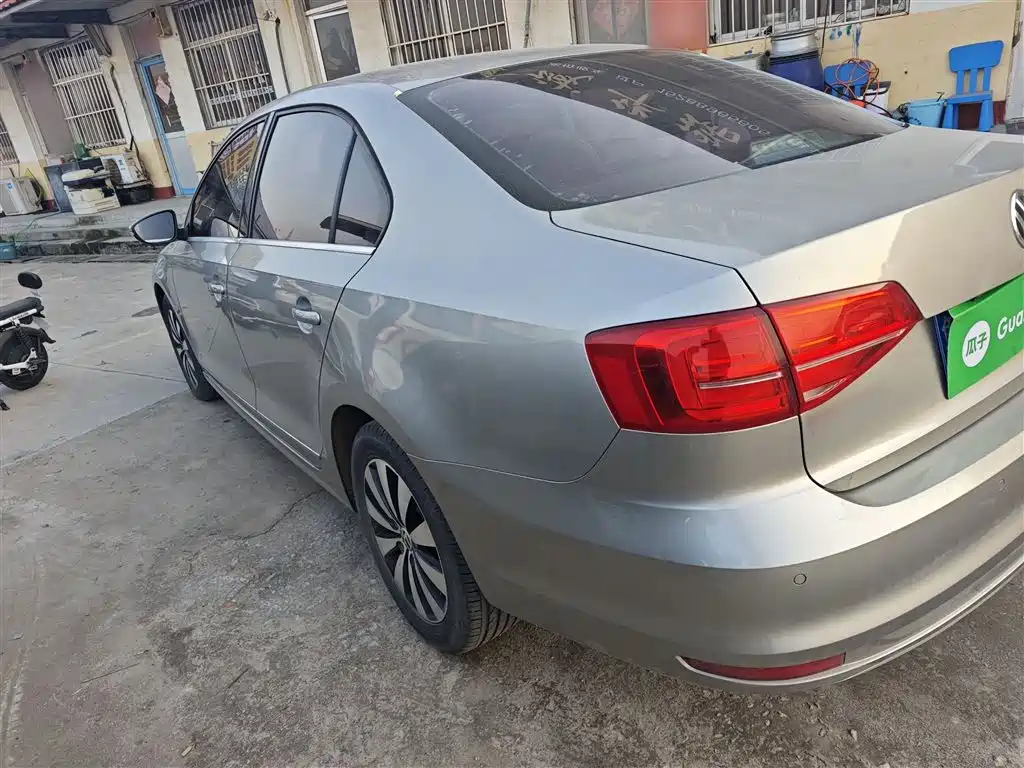 Volkswagen Sagitar 2018 1.6L Automatic Comfort фото 25