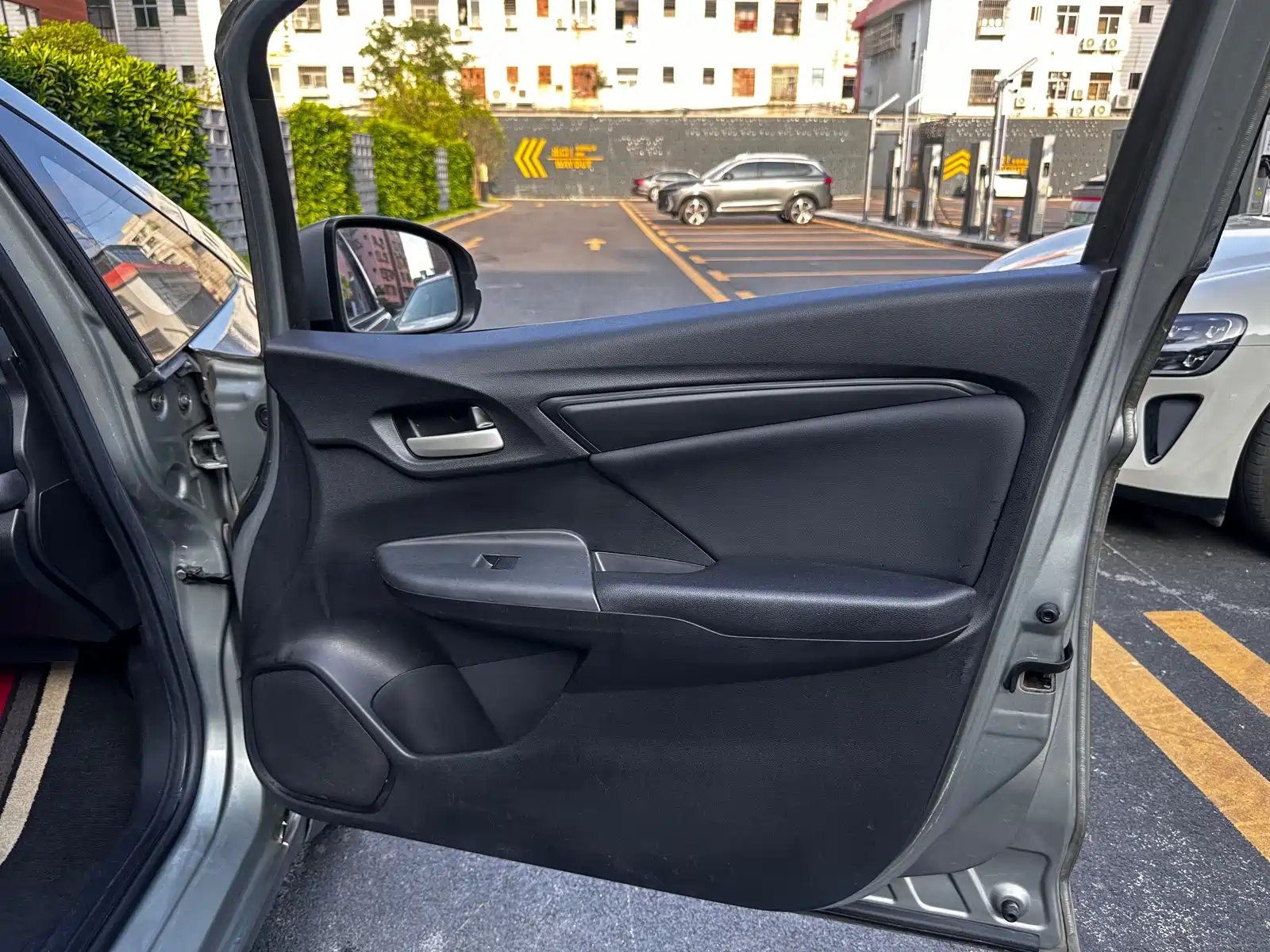 Фото 24 - Honda Fit