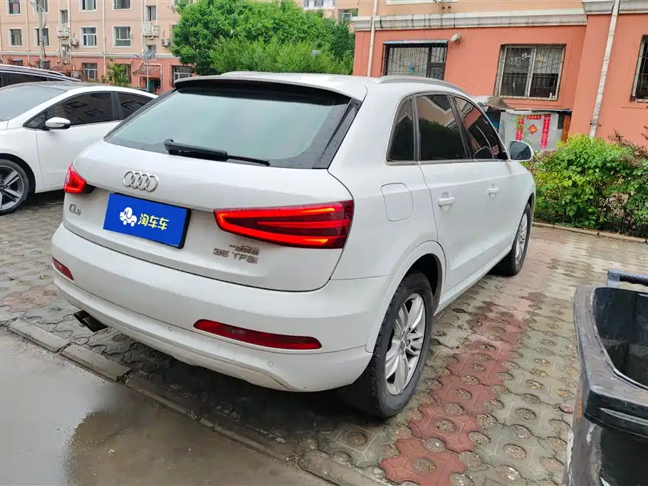 Audi Q3 2015 35 TFSI Comfort фото 3