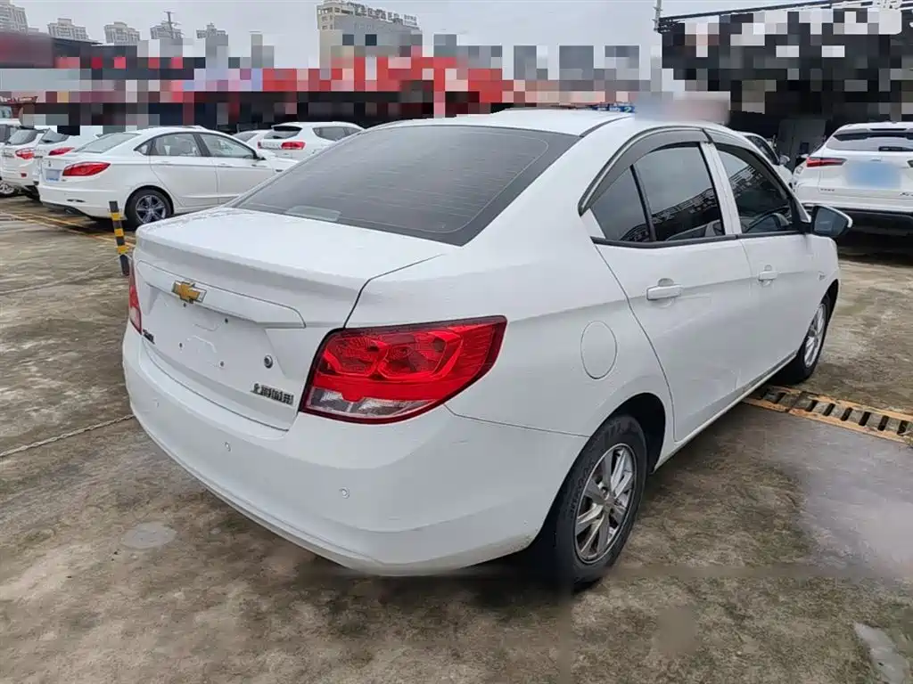 Chevrolet Sail 2015 Sail 3 1.5L Manual Ideal Sunroof Edition фото 7