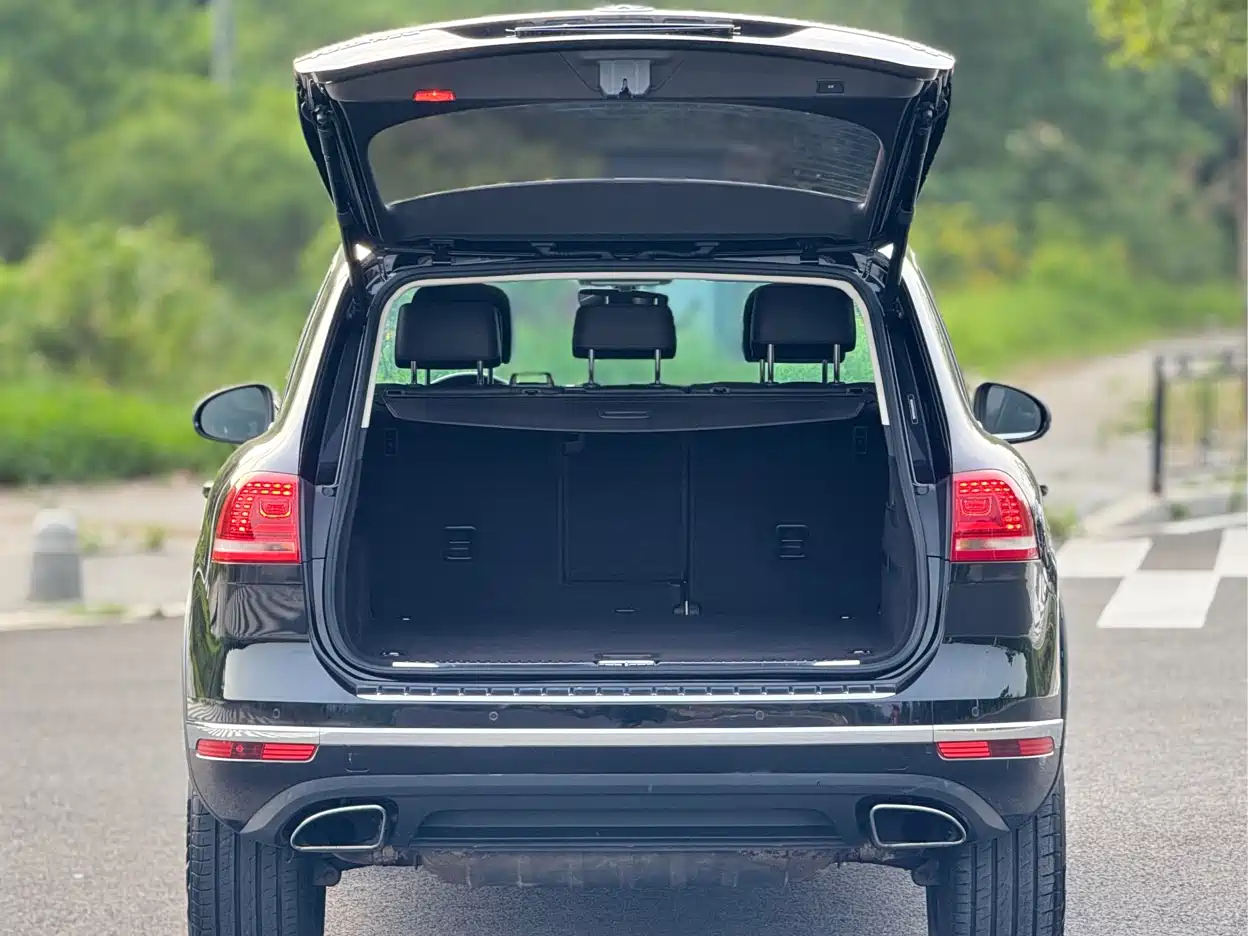 Volkswagen Touareg 2017 3.0TSI Explorer Edition фото 19