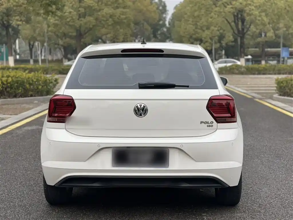 Volkswagen Polo 2019 Plus 1.5L Automatic Colorful Tech Edition фото 25