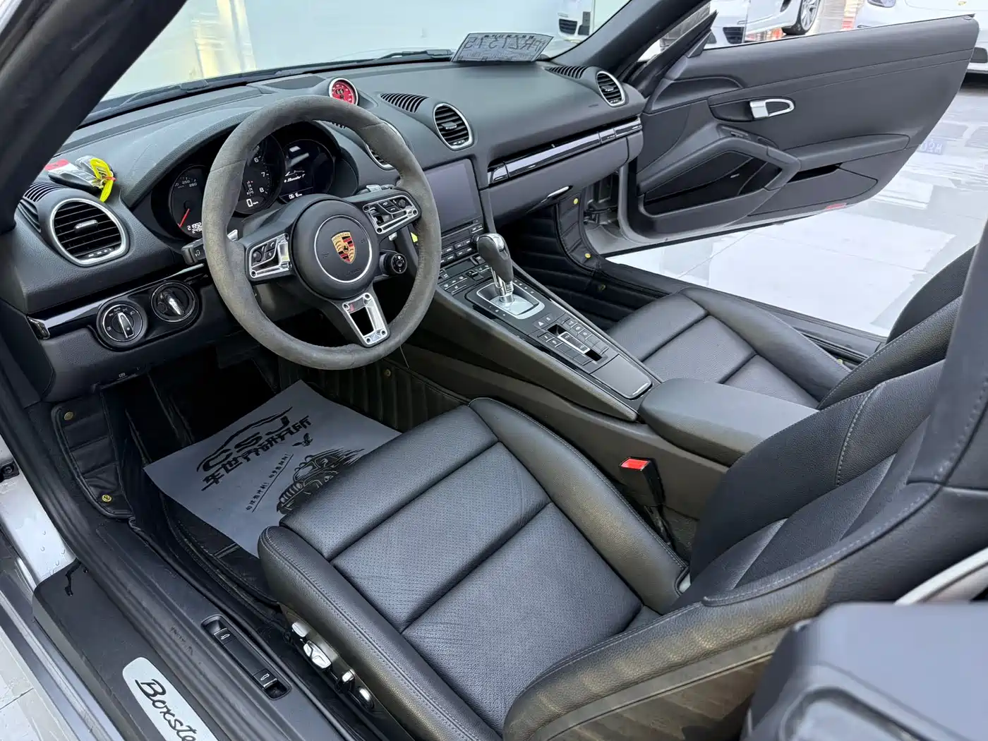 Porsche 718 2019 Boxster T 2.0T фото 8