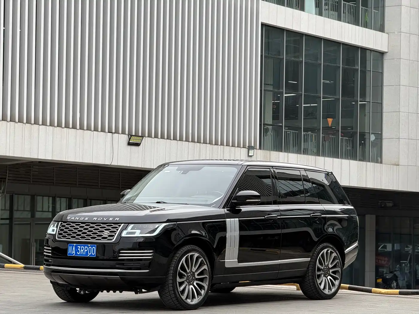 Land Rover Range Rover 2013 5.0 SC V8 Vogue SE фото 3