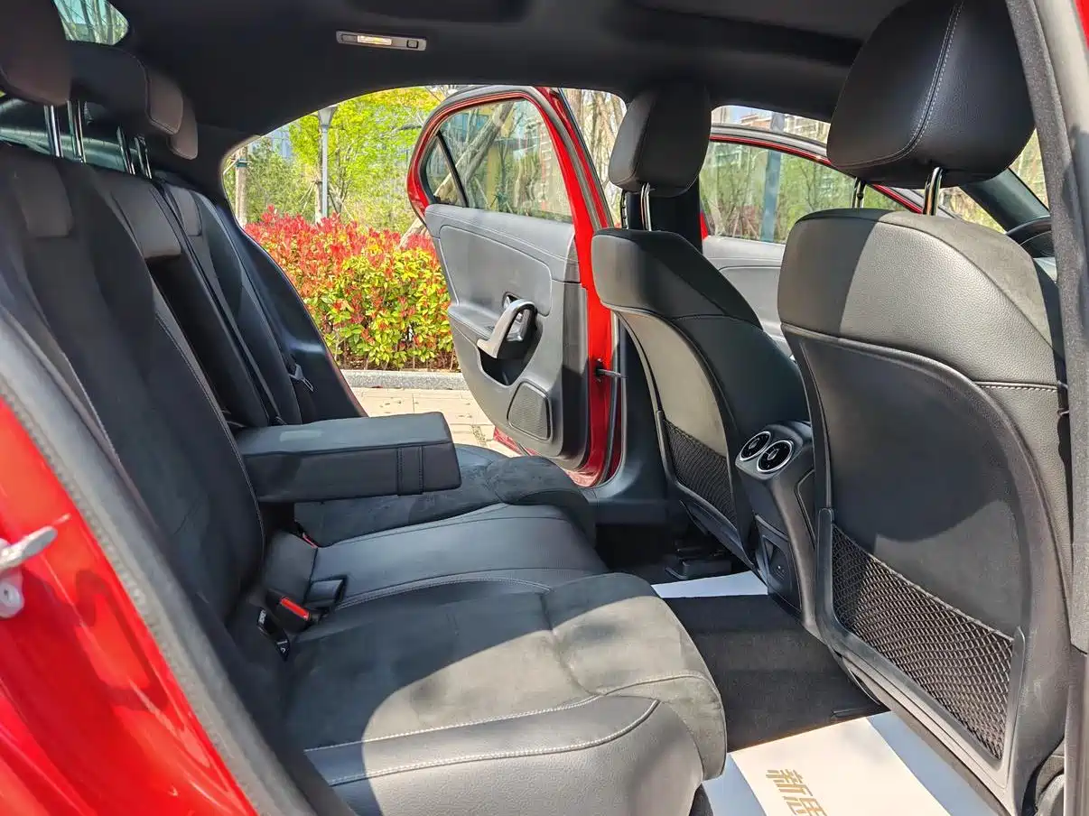 Mercedes-Benz A-Class 2020 A 200 L Sport Sedan фото 7
