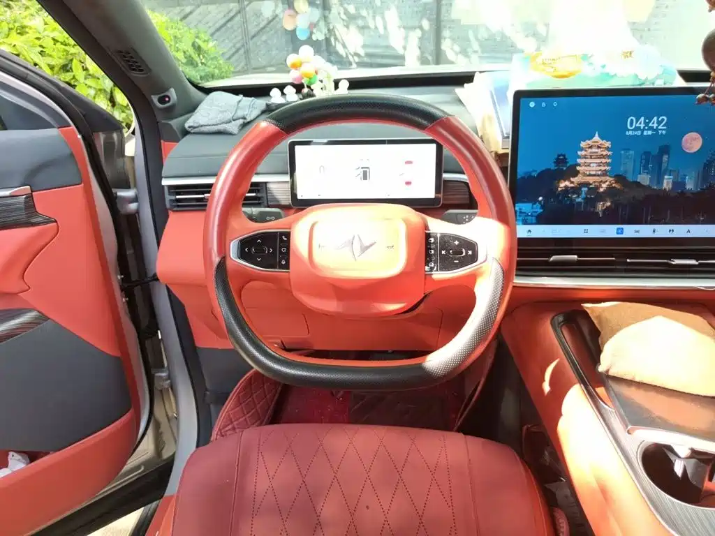 Dongfeng Yipai eπ008 2025 2025 210Max Ruyi Edition 6-Seater