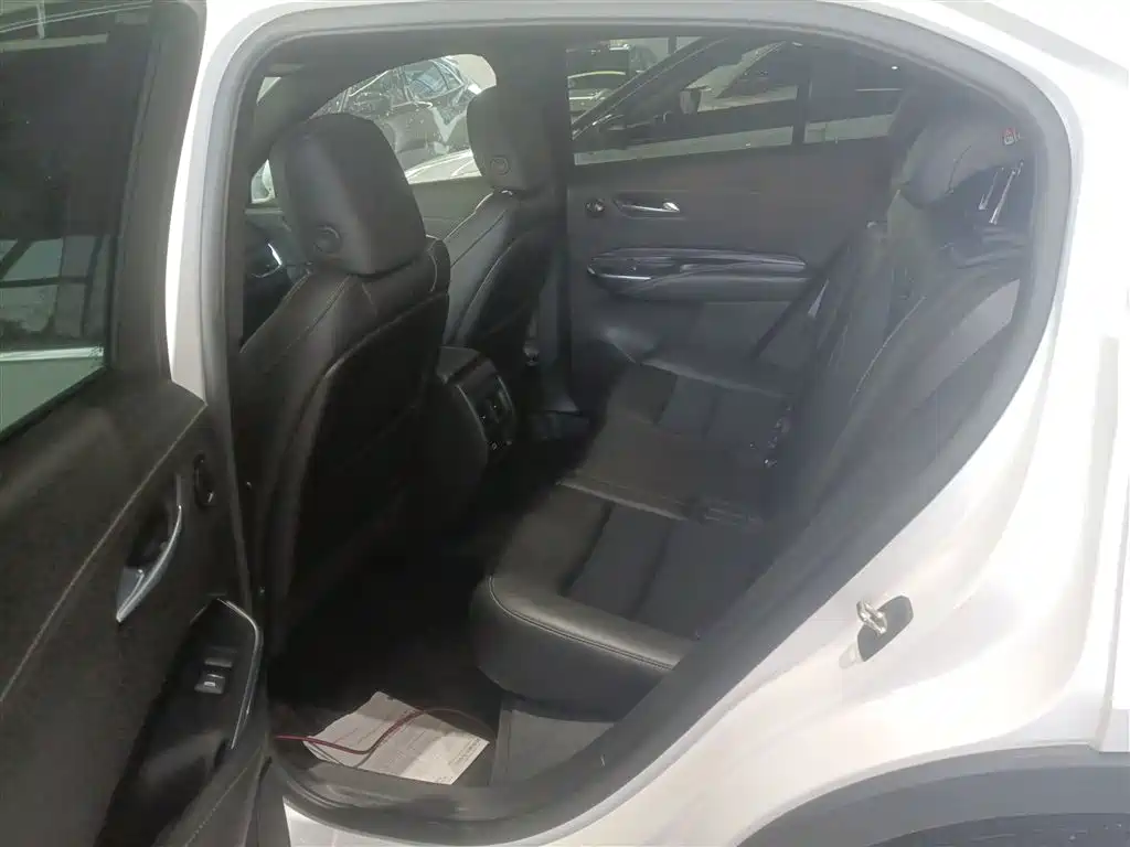Cadillac XT4 2021 28T FWD Technology Edition фото 17