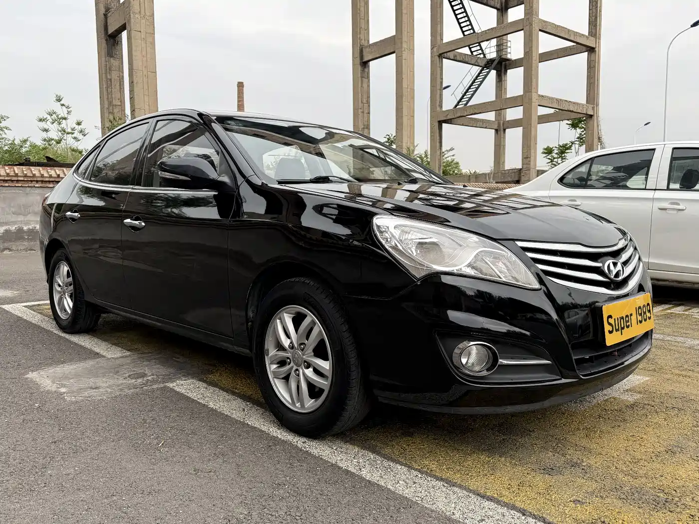 Hyundai Elantra 2011 1.6L Manual Luxury фото 3