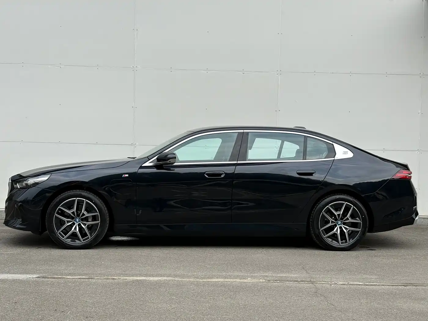 BMW i5 2025 2025 eDrive 40L M Sport Package