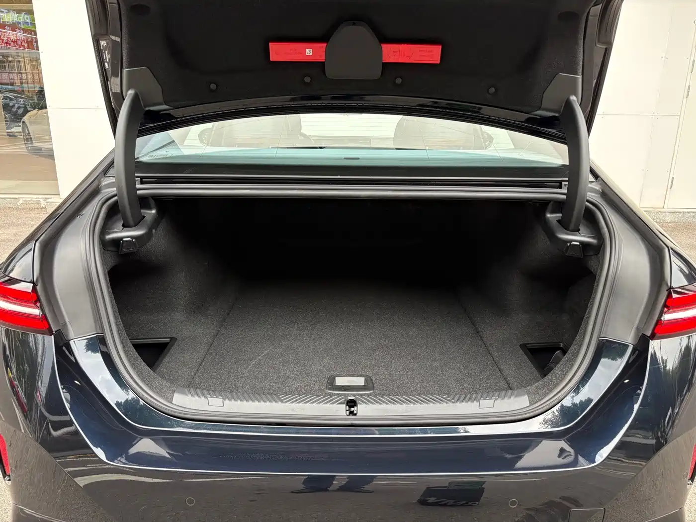 BMW i5 2025 2025 eDrive 40L M Sport Package