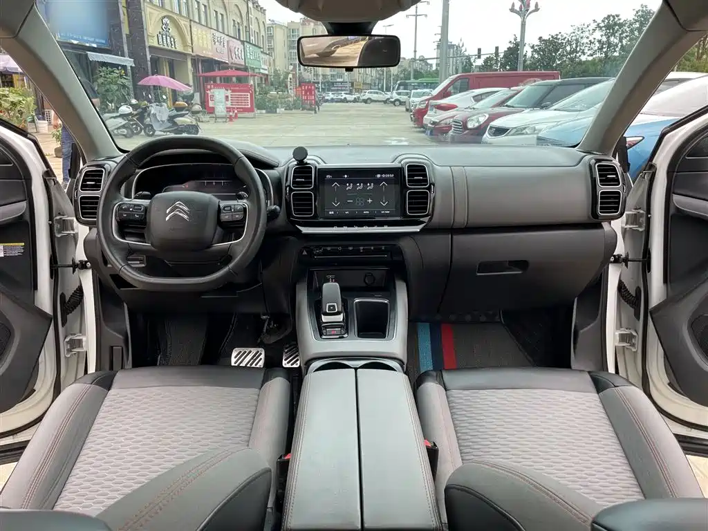 Фото 8 - Citroën Tianyi C5 AIRCROSS