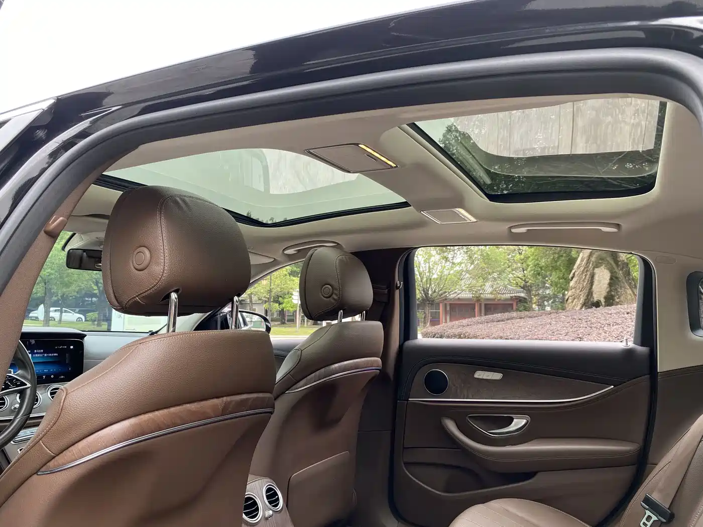 Mercedes-Benz E-Class 2021 E 300 L Fashion фото 23