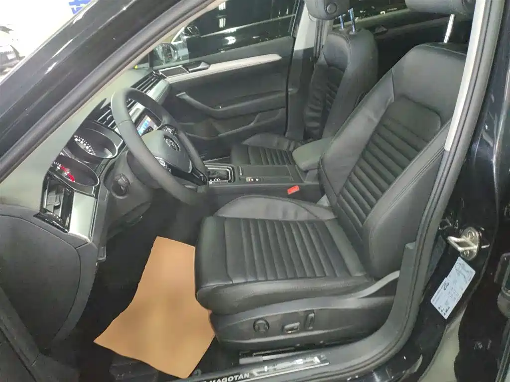 Volkswagen Magotan 2019 330TSI DSG Leading China VI фото 7