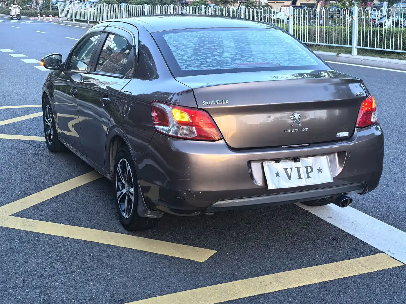 Peugeot 301 2014 2014 1.6L Automatic Comfort Edition