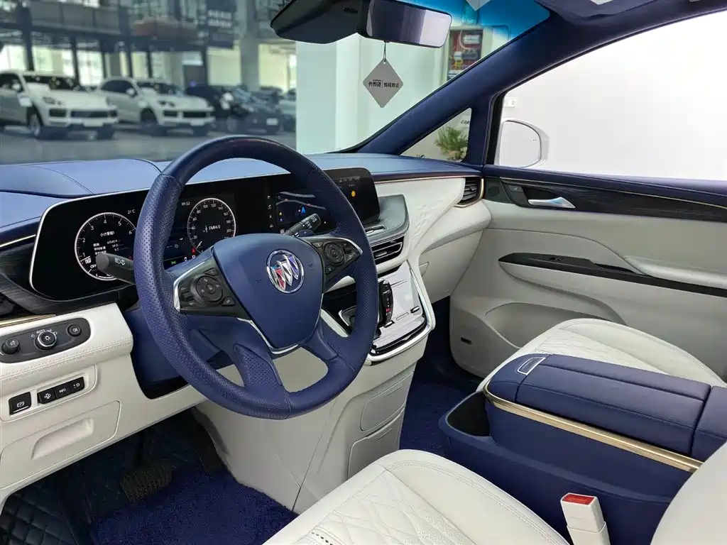 BUICK GL8