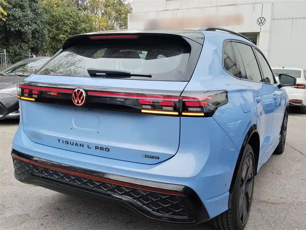 Volkswagen Tiguan L 2024 PRO 380TSI 4WD R-Line Premium Edition фото 7