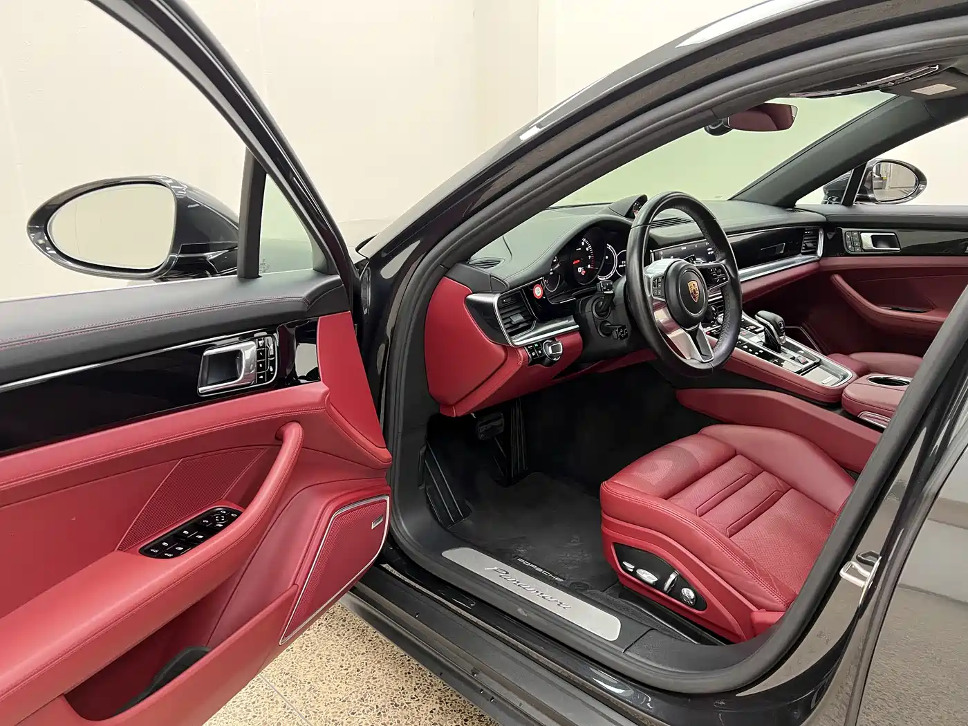 Porsche Panamera 2017 Panamera 3.0T фото 8