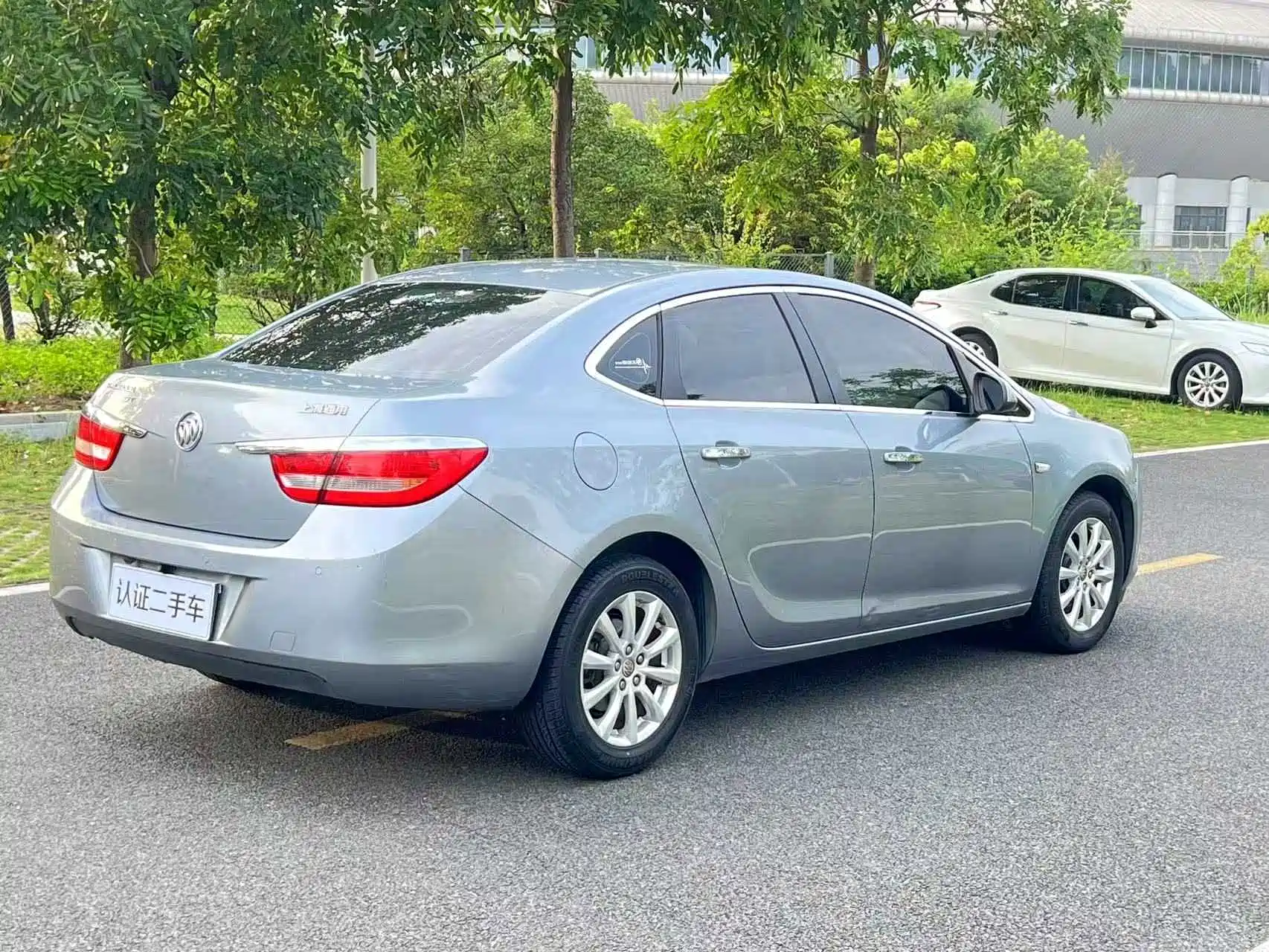 Фото 25 - Buick Excelle