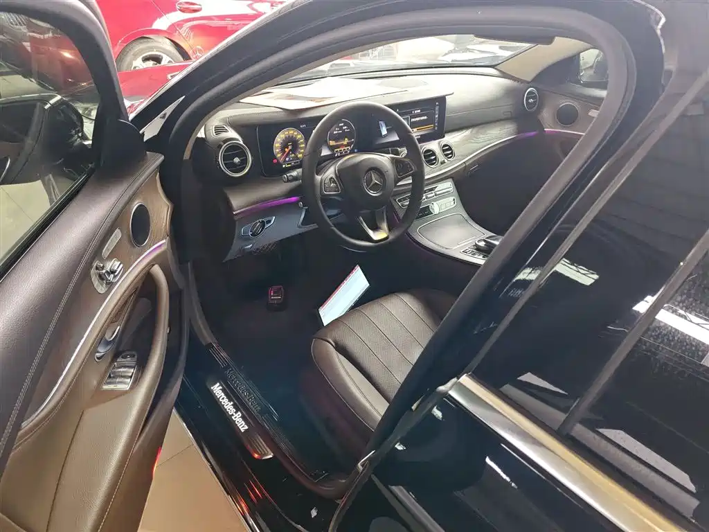 Mercedes-Benz E-Class 2016 E 300 L Luxury фото 16