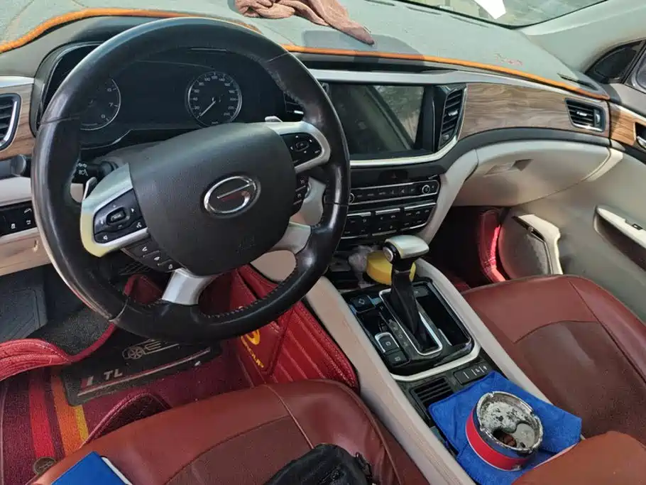 Фото 12 - GAC Trumpchi GS8