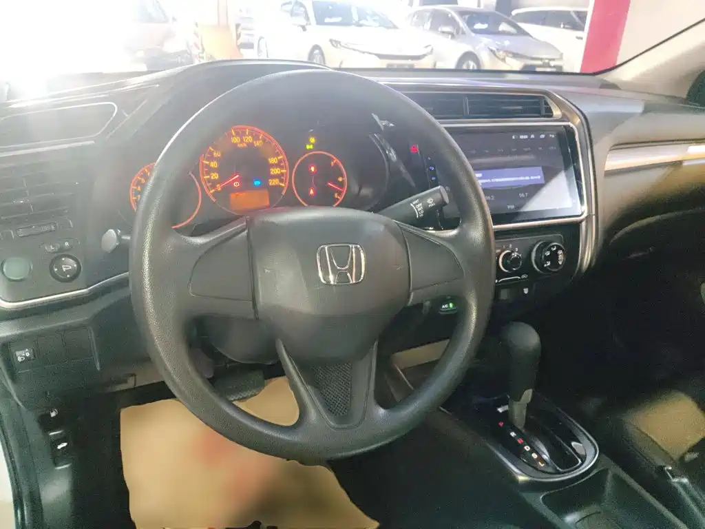 Honda Greiz 2018 2016 1.5L CVT Classic Edition