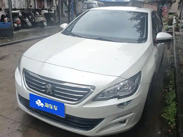 PEUGEOT 408