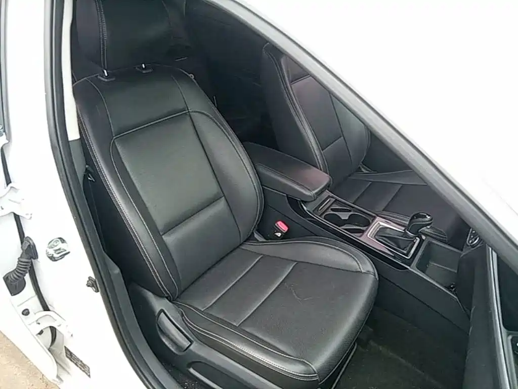 صورة 20 - Hyundai Mistra