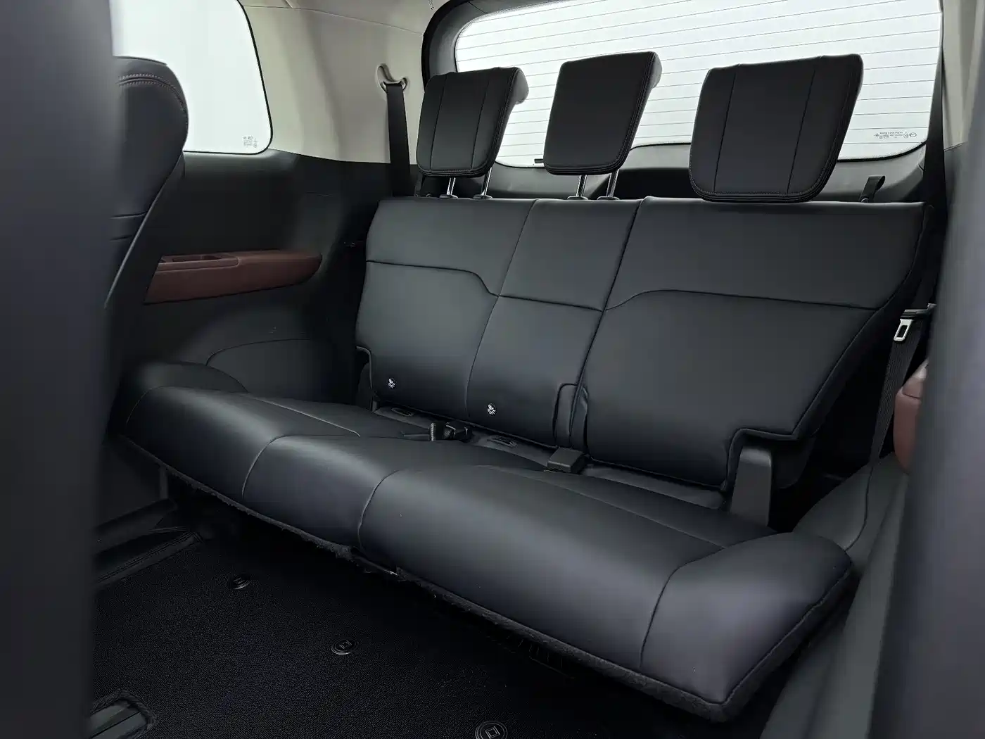 GAC Trumpchi Trumpchi E8 NEV 2024 Model 150km MAX+ фото 12
