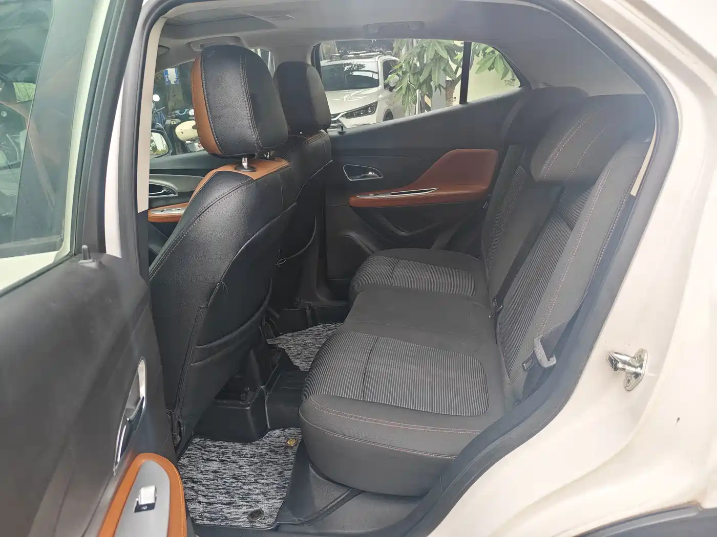 Buick Encore 2014 2015 1.4T Automatic 2WD Urban Elite