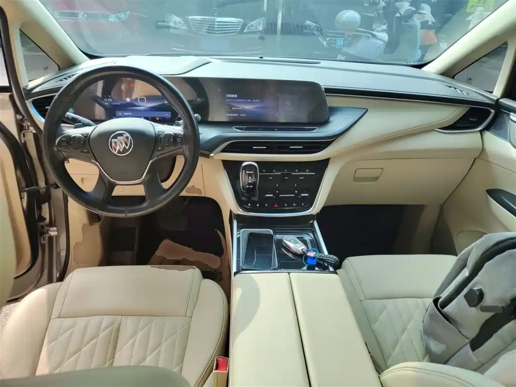 Buick GL8 2023 ES Landmaster Luxury фото 12