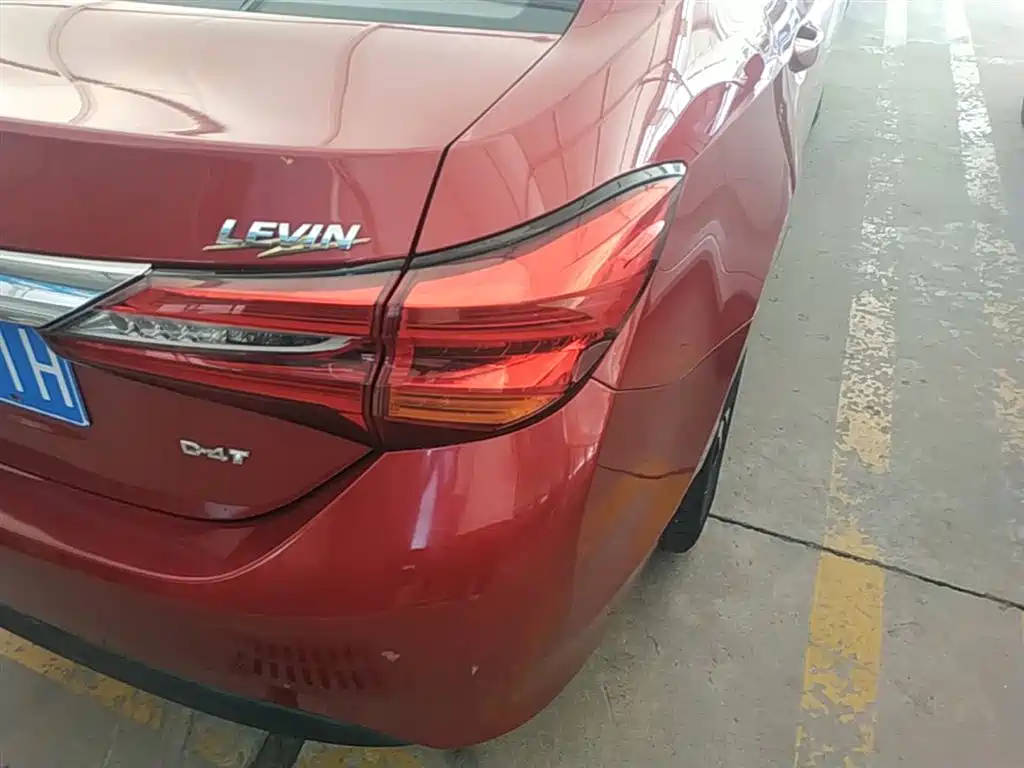 Toyota Levin 2017 Facelift 185T CVT Elite (China V) фото 8