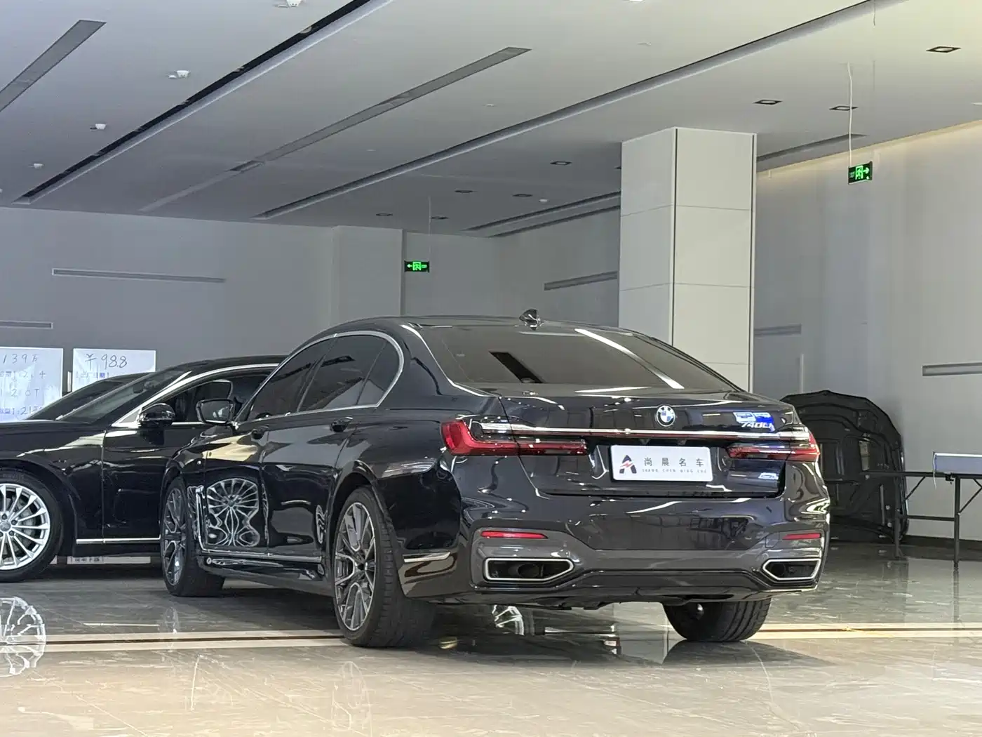 BMW 7 Series 2021 Model 740Li Leading M Sport Package фото 32