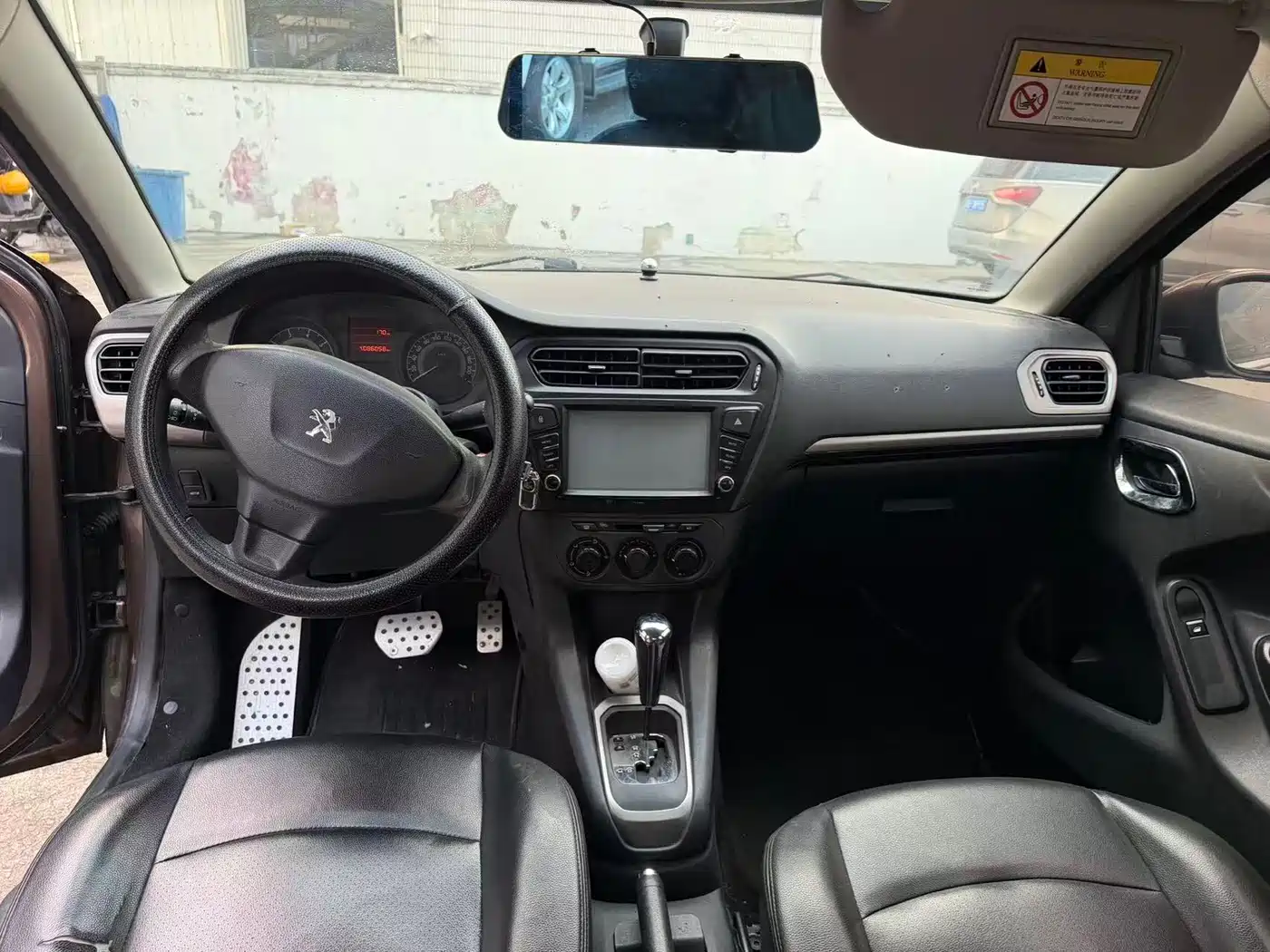 Peugeot 301 2014 1.6L Automatic Comfort Edition фото 4