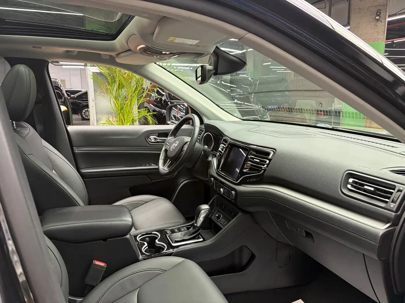 Jeep Commander 2019 2018 2.0T 2WD Advance Edition China VI