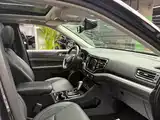 Фото 9 - Jeep Commander