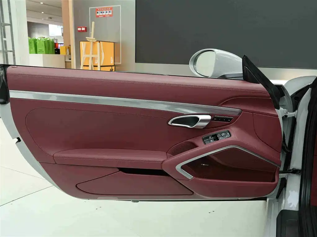 Porsche 718 2023 Boxster Style Edition 2.0T фото 15