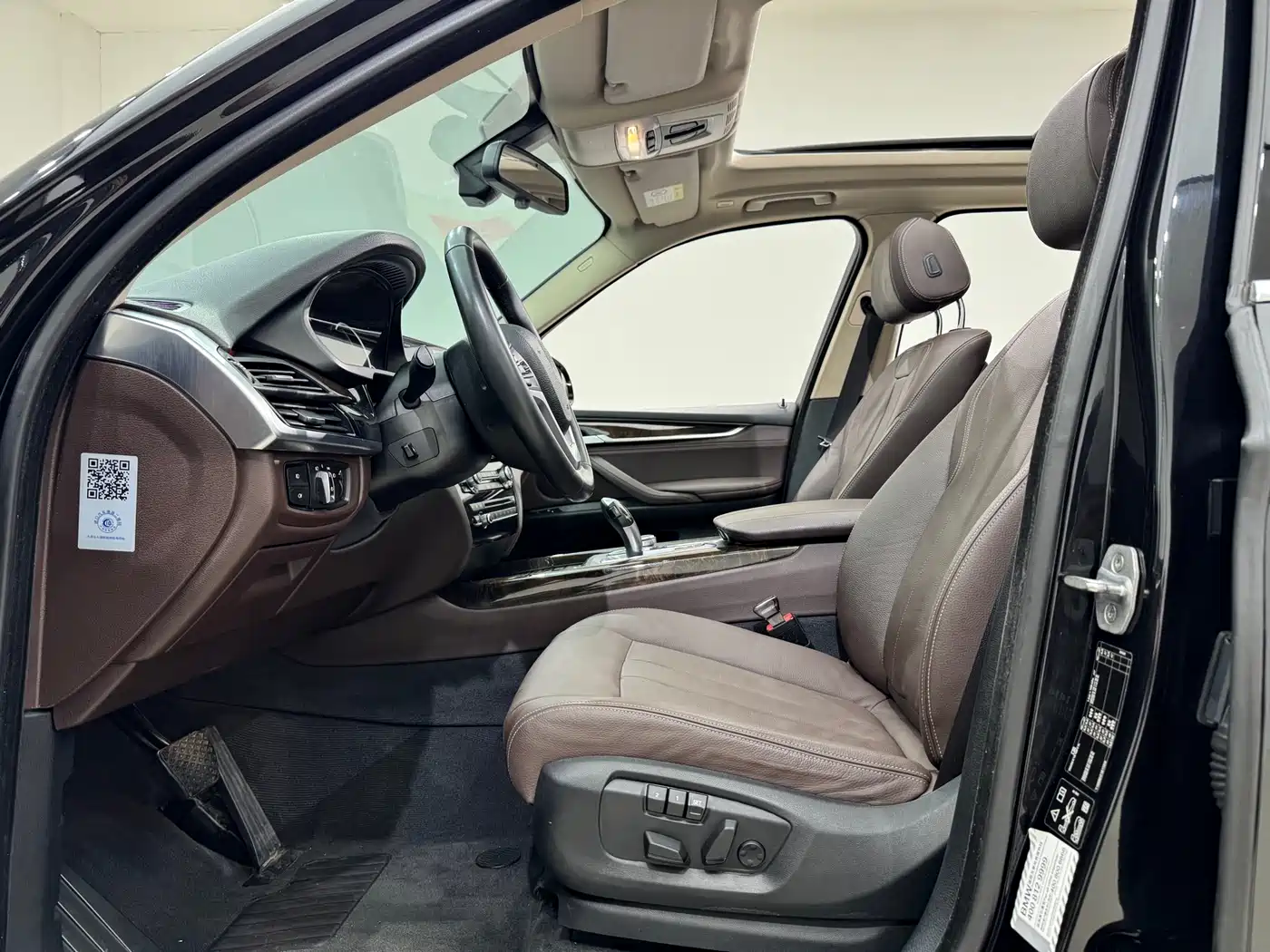 BMW X5 (Import) 2018 xDrive35i Elegant Model фото 15