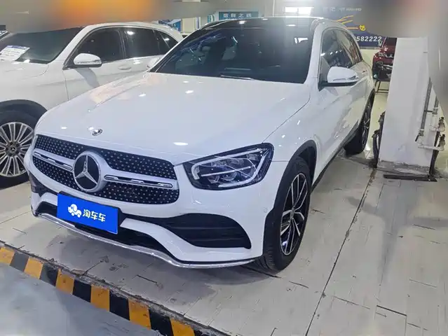 MERCEDES-BENZ GLC