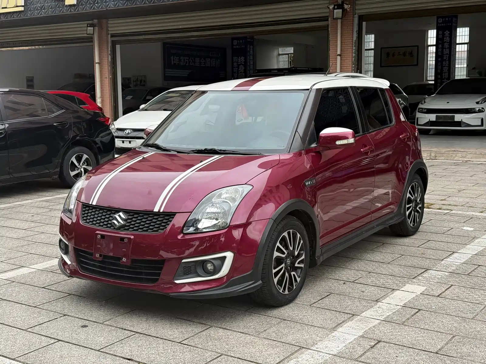 Фото 1 - Suzuki Swift