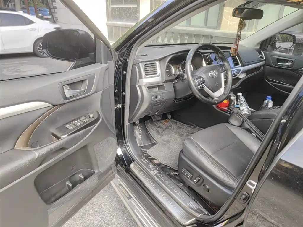 Toyota Highlander 2017 2.0T 4WD Premium 7-Seater фото 13