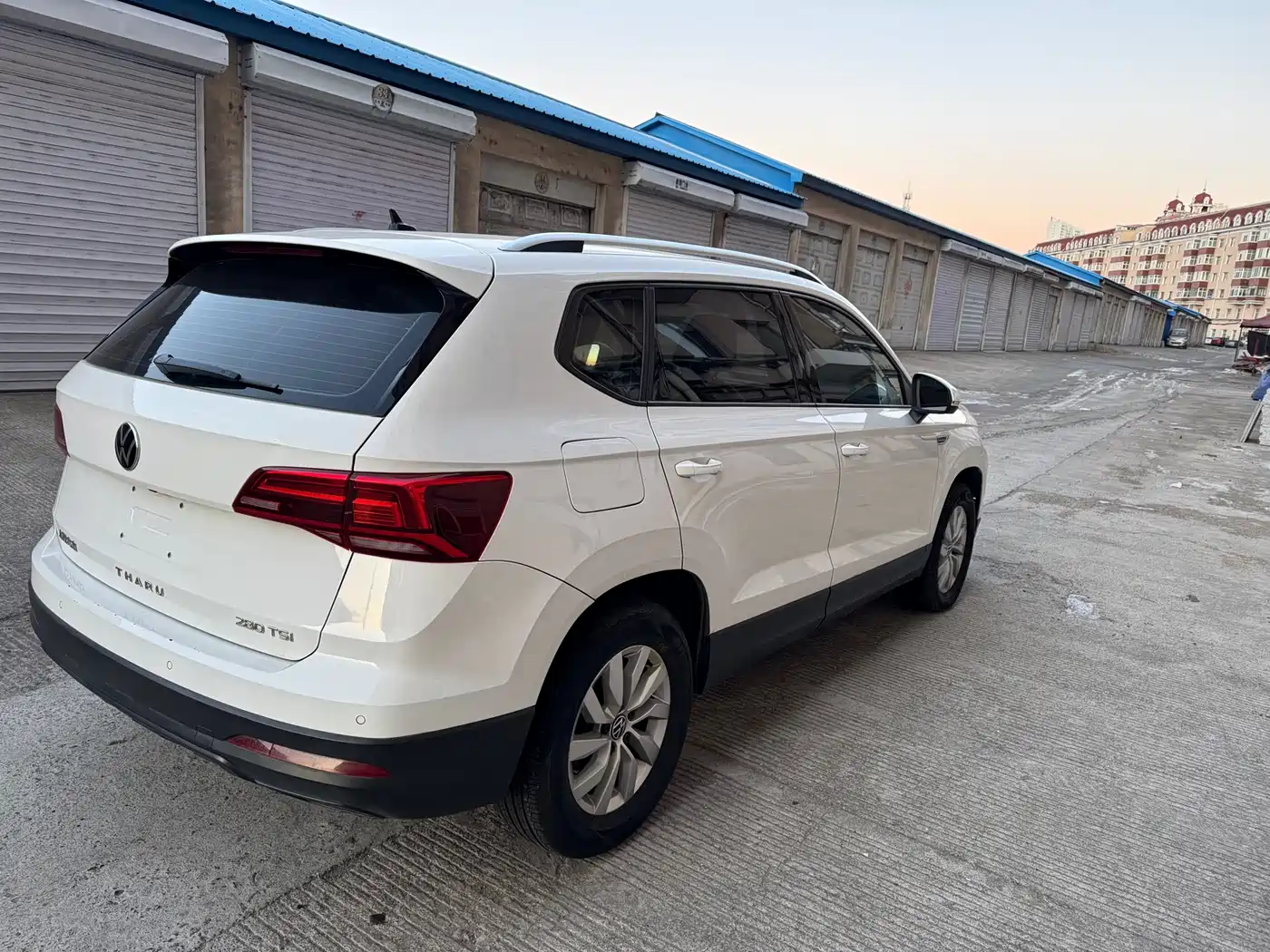 Volkswagen Tharu 2022 280TSI FWD Luxury Edition фото 4